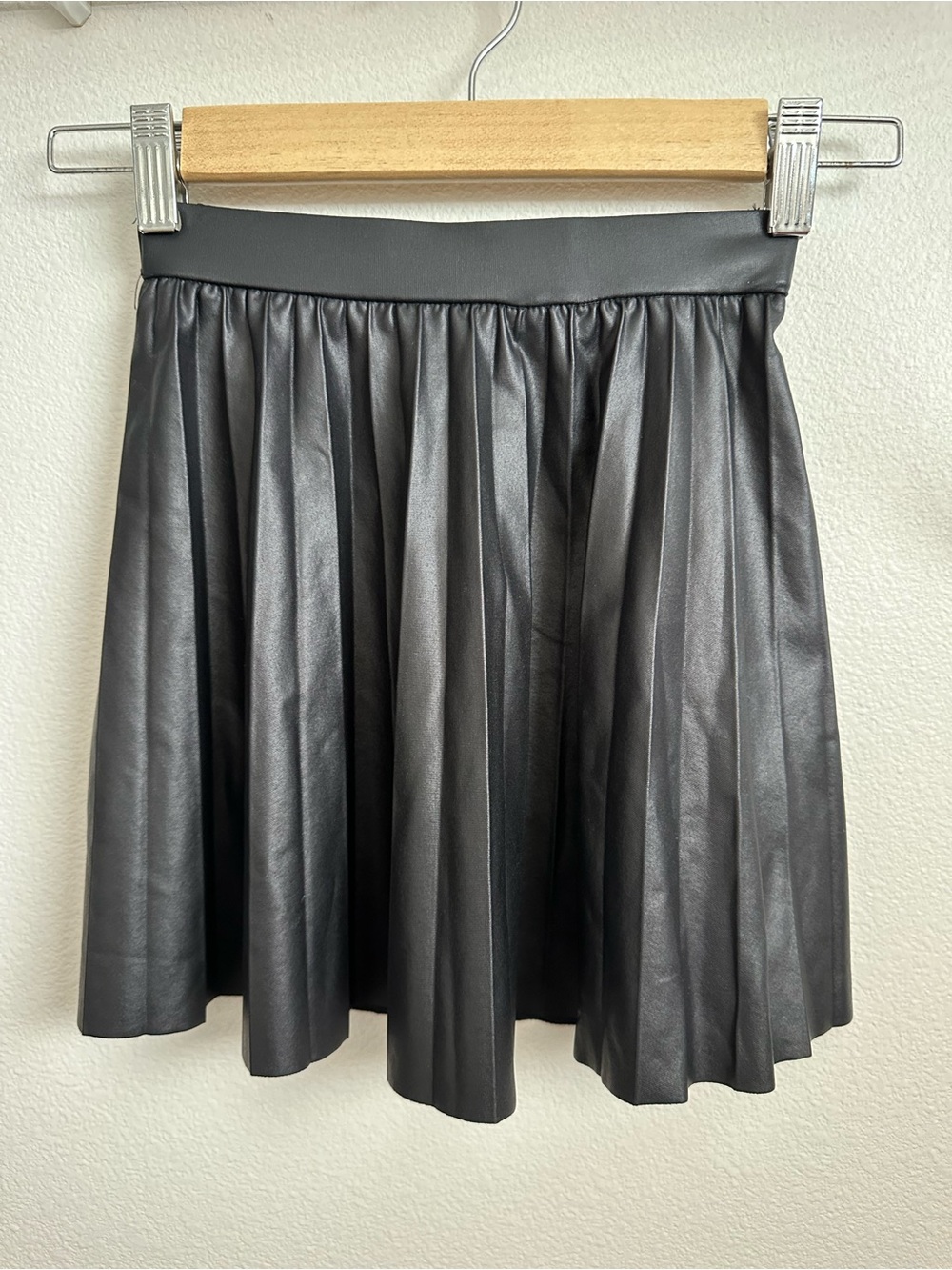 Zara kids Black Faux Leather Pleated Skater Skirt size 8